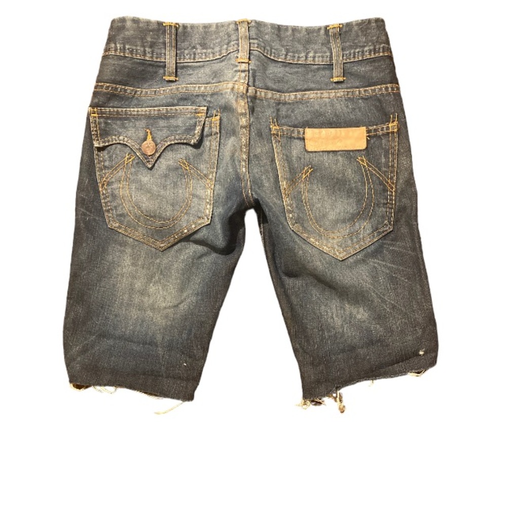 True Religion Bermuda shorts size 27